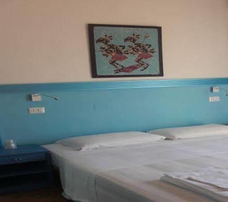 Giamaica Hotel Viserba Di Rimini Bagian luar foto